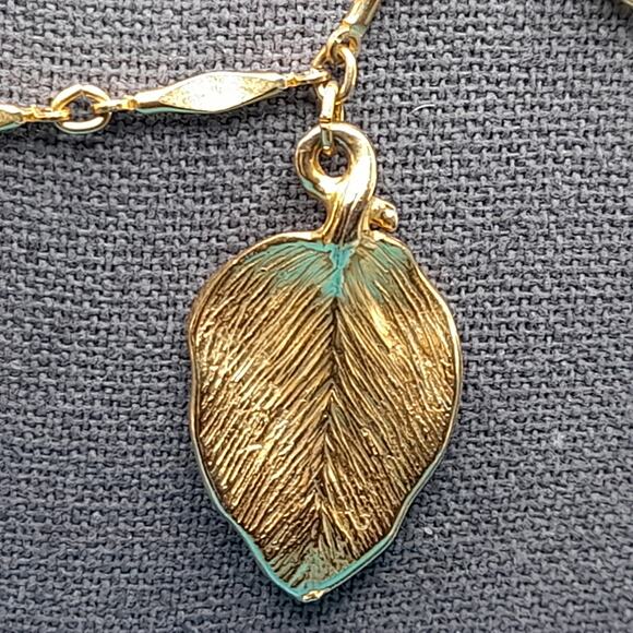 Vintage Dangling Leaves Long Chain Necklace, 29", 1960s Jewelry - Picture 5 of 15